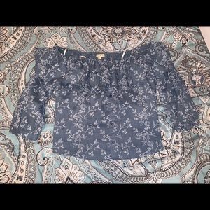 Off the shoulder long sleeve blue and white